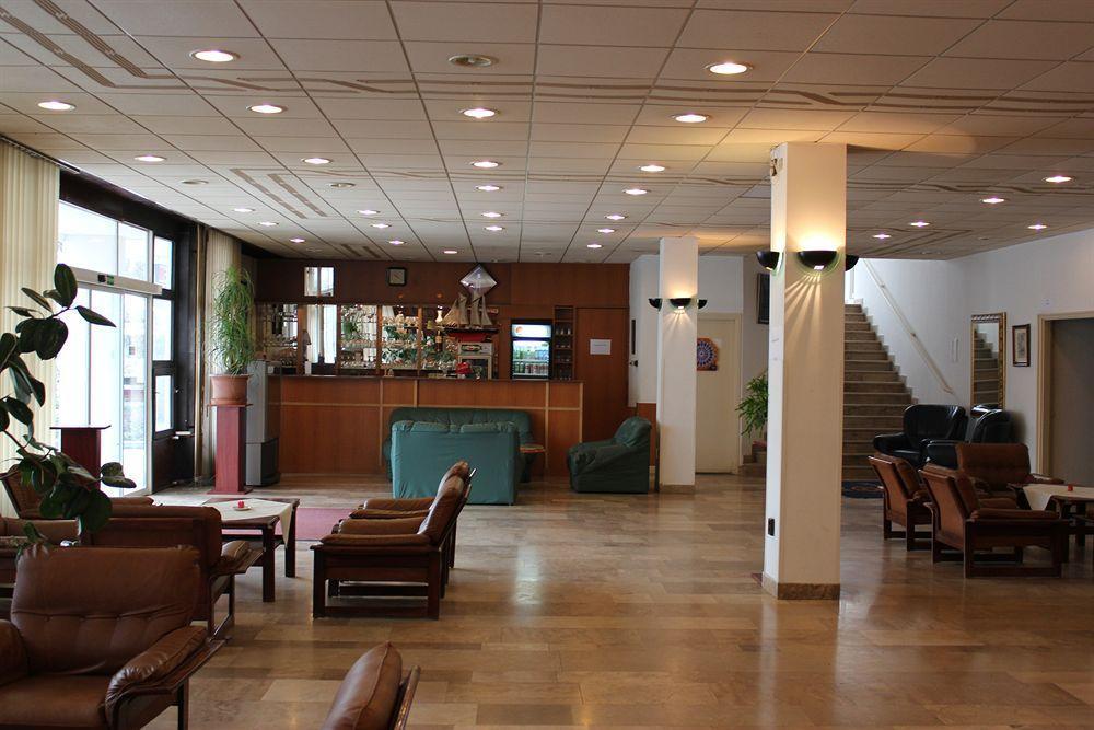 Romai Hotel Будапеща Екстериор снимка